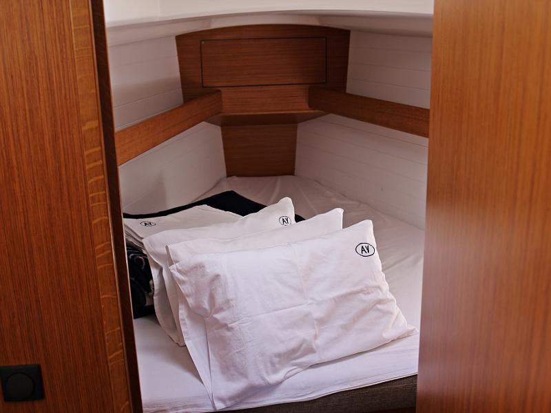 Book yachts online - sailboat - BAVARIA C 33 - CHIARA - rent