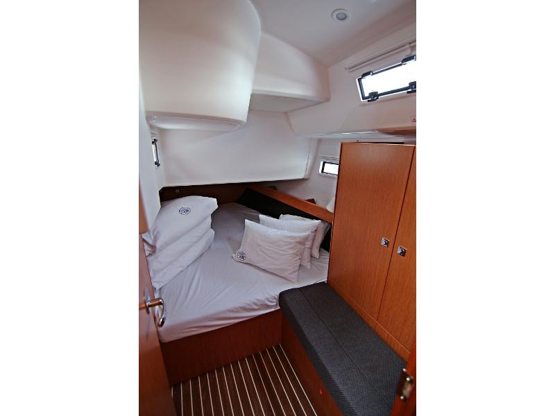 Book yachts online - sailboat - BAVARIA C 41 BT - PATRIZIA - rent