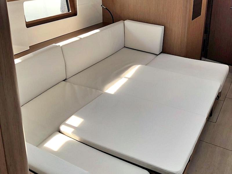 Book yachts online - sailboat - OCEANIS 51.1 BT (20) - PEARL DREAMS - rent