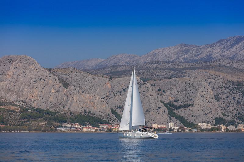 Book yachts online - sailboat - Sun Odyssey 54DS - LUČICA - rent