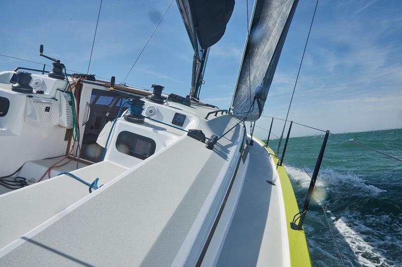 Book yachts online - sailboat - RM 1180 - OXO - rent