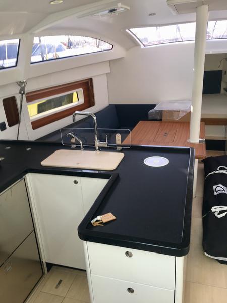Book yachts online - sailboat - RM 1180 - OXO - rent