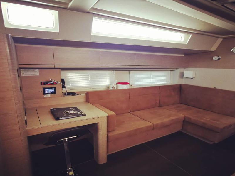 Book yachts online - sailboat - Hanse 548 - MILA FELICE - rent