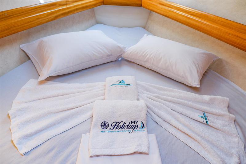 Book yachts online - sailboat - Gib Sea 43 - Ariadne - rent