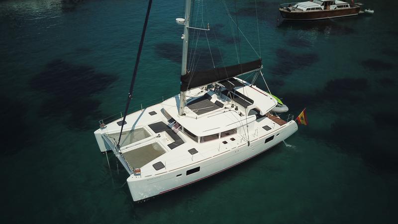 Book yachts online - catamaran - Lagoon 450  Flybridge - Fornes - rent