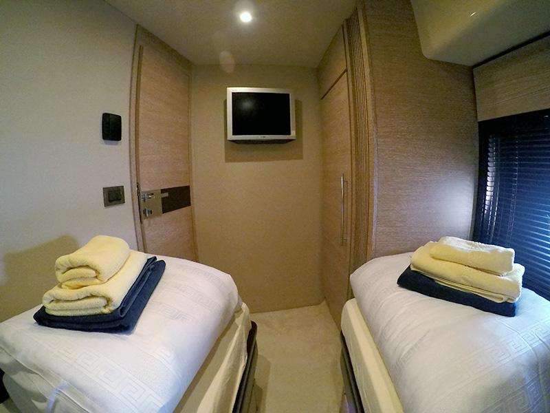 Book yachts online - motorboat - Azimut 58 - Sabijac II (hostess extra) - rent