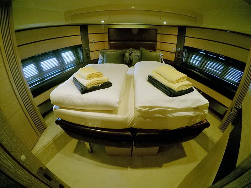 Book yachts online - motorboat - Azimut 58 - Sabijac II (hostess extra) - rent