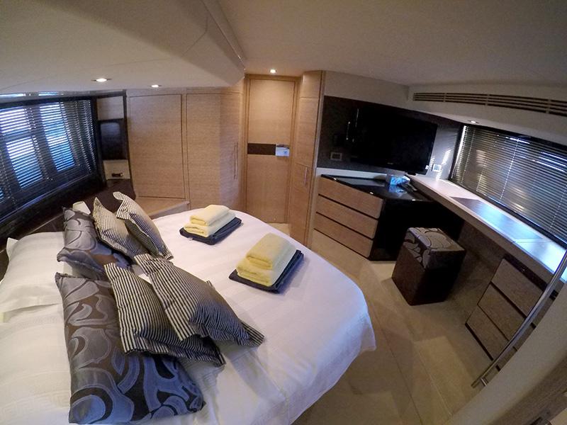 Book yachts online - motorboat - Azimut 58 - Sabijac II (hostess extra) - rent