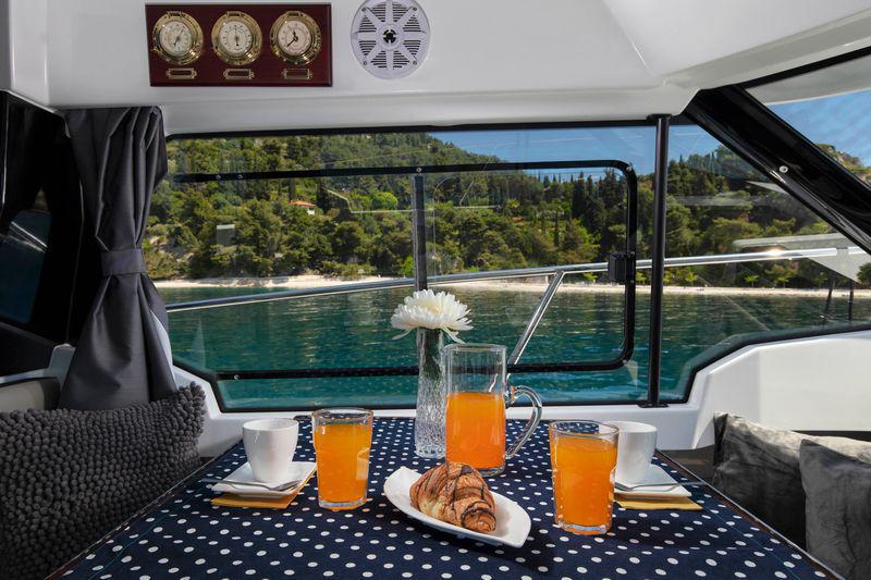 Book yachts online - motorboat - Merry Fisher 795 - ŽANA - rent