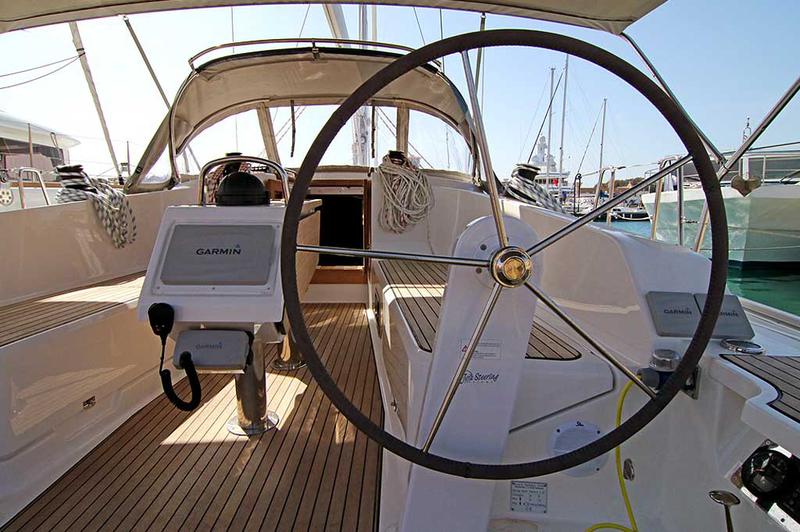 Book yachts online - sailboat - Bavaria 41 Cruiser - Harmonia - rent