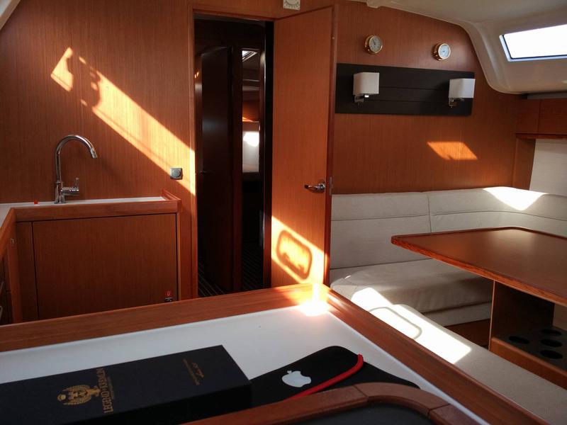 Book yachts online - sailboat - Bavaria 51 - Cruiser - Fantasia - rent