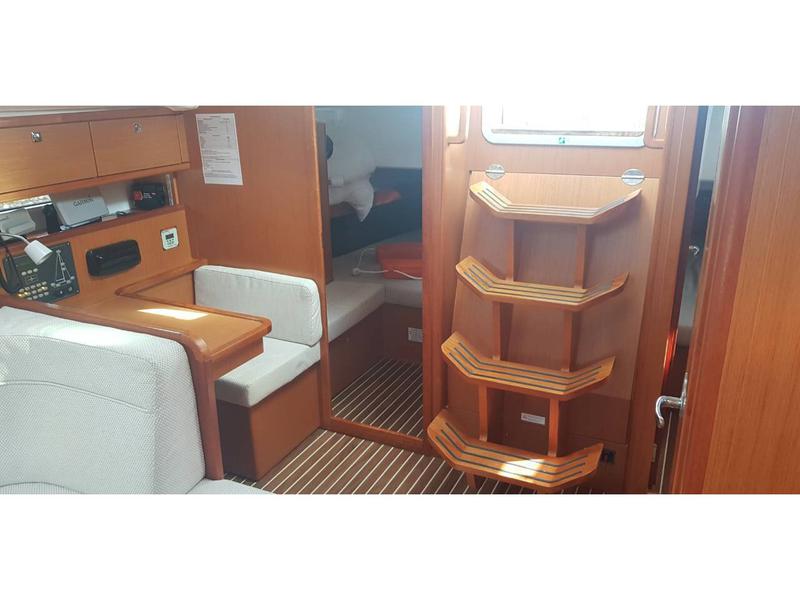 Book yachts online - sailboat - Bavaria 41 Cruiser - Alkyoni - rent