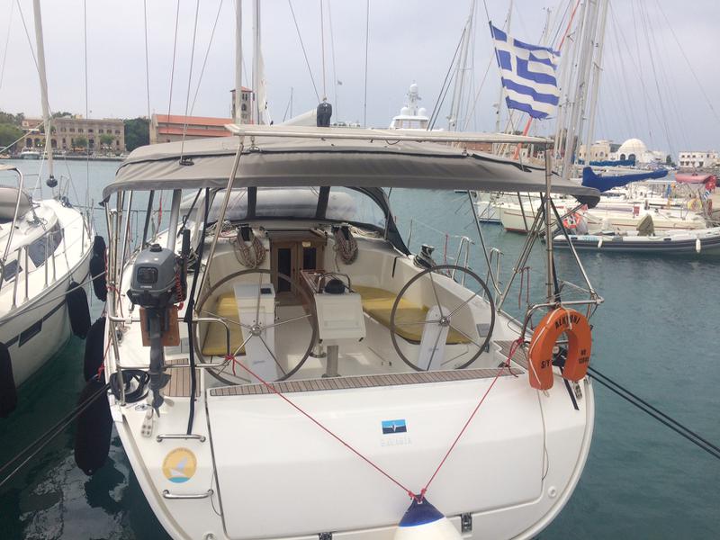 Book yachts online - sailboat - Bavaria 41 Cruiser - Alkyoni - rent