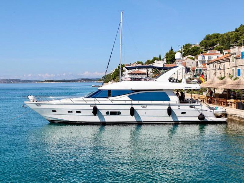 Book yachts online - motorboat - Yaretti 2210 - Happy 3 - rent