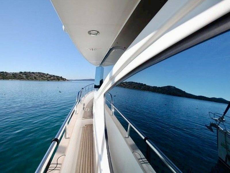 Book yachts online - motorboat - Yaretti 2210 - Happy 3 - rent