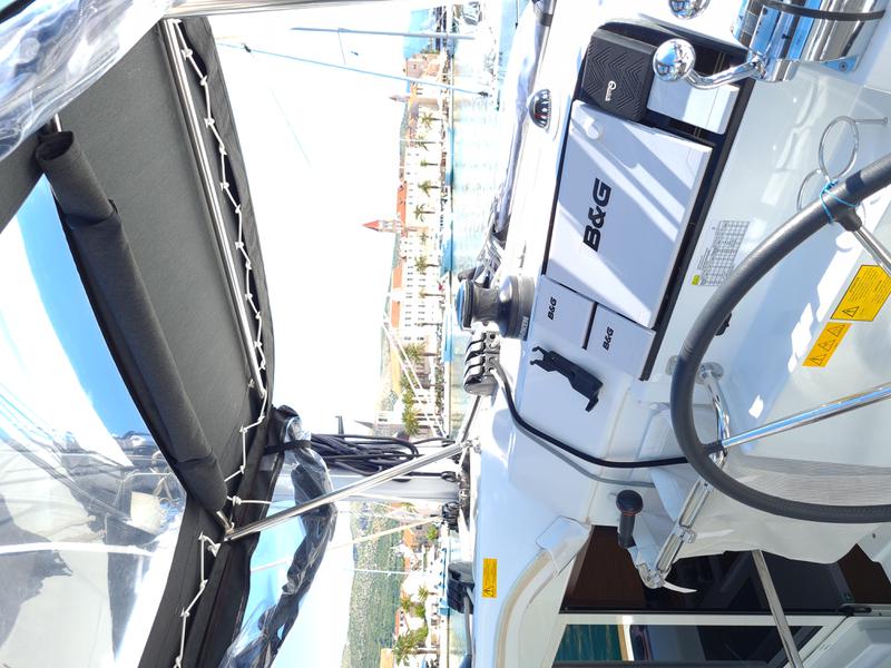 Book yachts online - catamaran - Lagoon 40 - SAILING POINT - rent