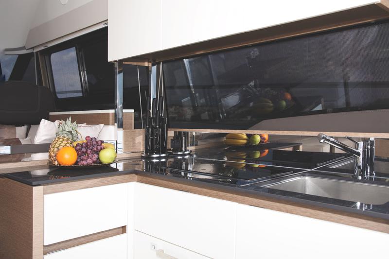 Book yachts online - motorboat - Prestige 460 Fly - Adudu 2 - rent