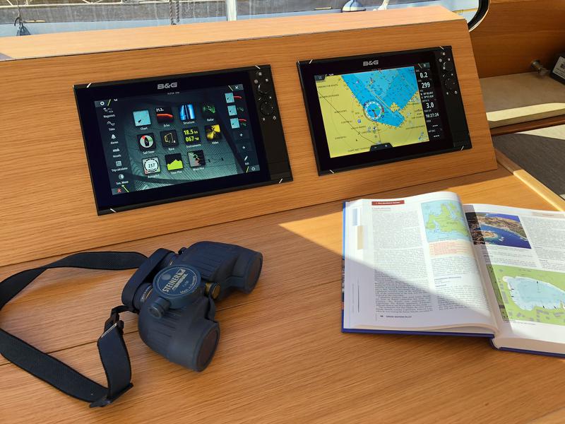 Book yachts online - catamaran - Caribe 69 - Mystique - rent