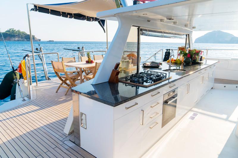 Book yachts online - catamaran - Caribe 69 - Mystique - rent
