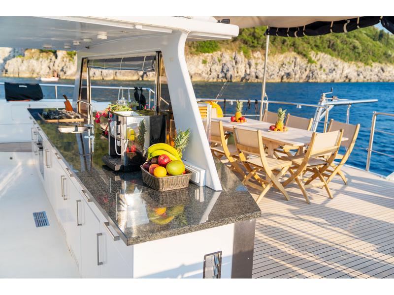 Book yachts online - catamaran - Caribe 69 - Mystique - rent