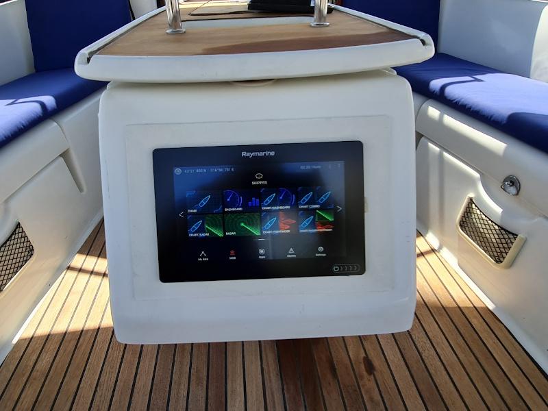 Book yachts online - sailboat - Oceanis 43 - BLACK SHEEP - rent