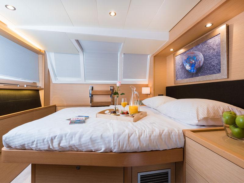 Book yachts online - catamaran - Lagoon 620 - OPAL - rent