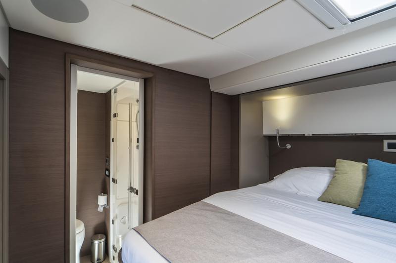 Book yachts online - catamaran - Bali 5.4. - Elena - rent