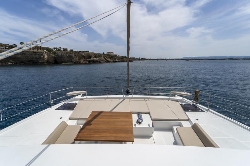 Book yachts online - catamaran - Bali 5.4. - Elena - rent