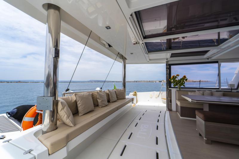 Book yachts online - catamaran - Bali 5.4. - Elena - rent