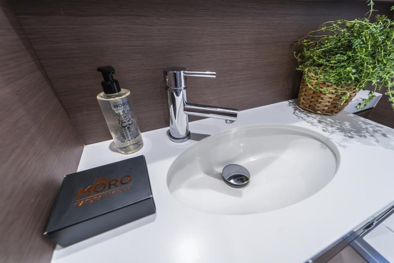 Book yachts online - catamaran - Bali 5.4. - Sikelia - rent