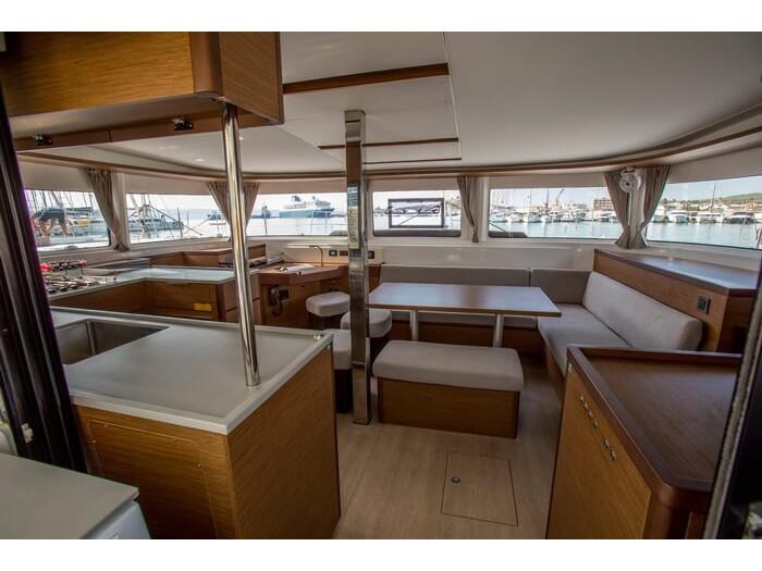 Book yachts online - catamaran - Lagoon 46 - SH3 - rent