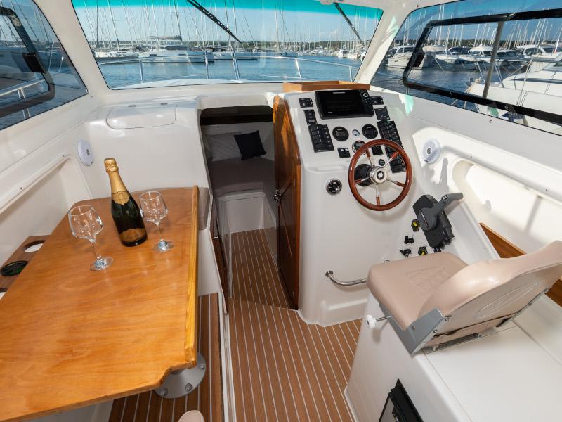 Book yachts online - motorboat - Nautika 690K - Diora - rent