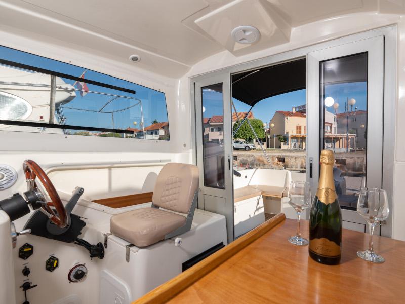 Book yachts online - motorboat - Nautika 690K - Diora - rent
