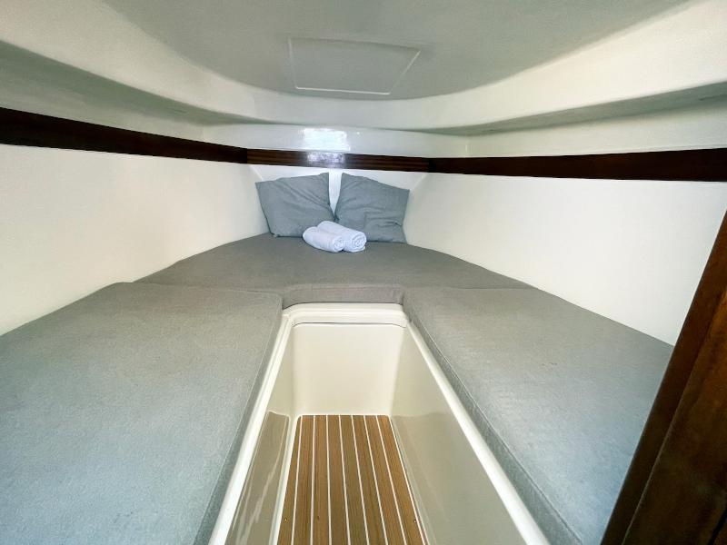 Book yachts online - motorboat - Nautika 690K - Diora - rent