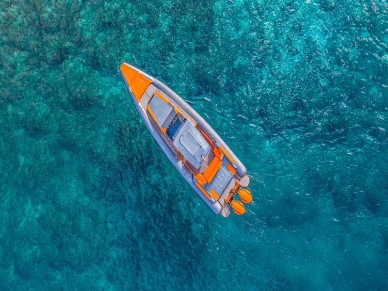 Book yachts online - motorboat - Veli 10 - THUNDER only SKIPPERED - rent