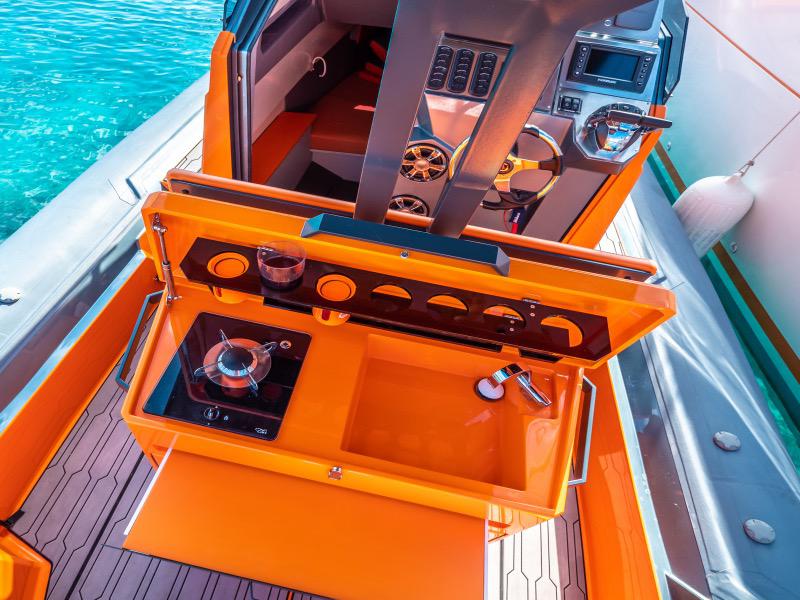 Book yachts online - motorboat - Veli 10 - THUNDER only SKIPPERED - rent