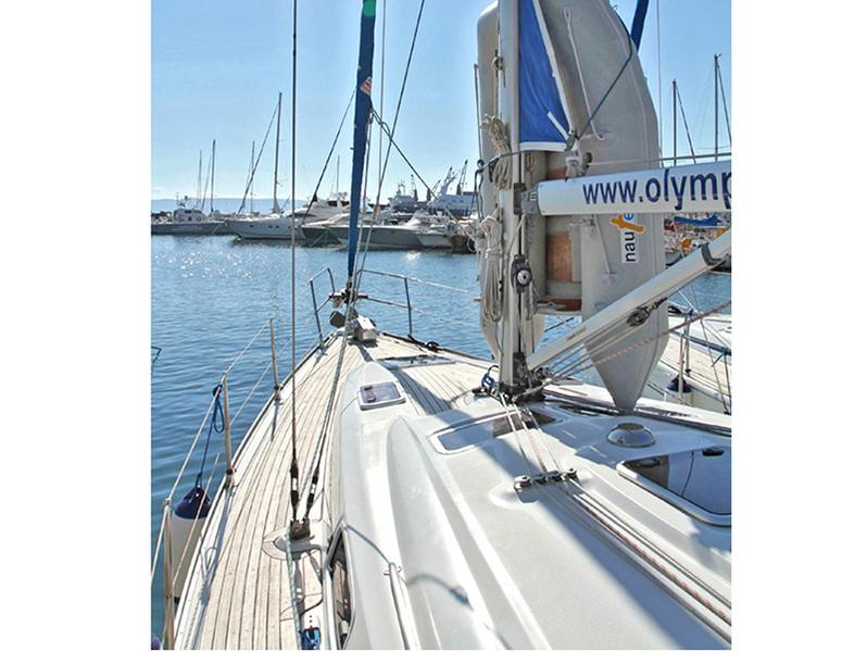 Book yachts online - sailboat - Bavaria 37 Cruiser - Nestor - rent