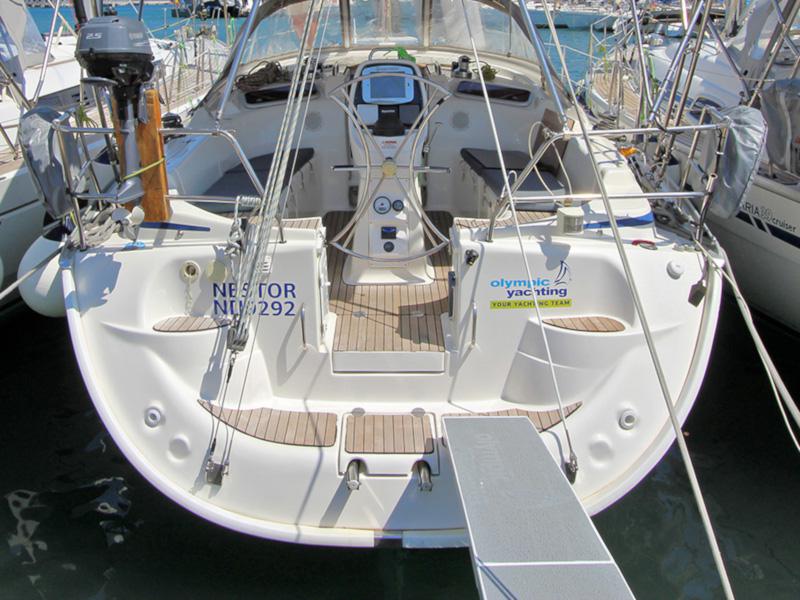Book yachts online - sailboat - Bavaria 37 Cruiser - Nestor - rent