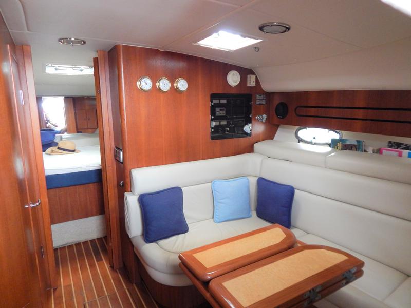 Book yachts online - motorboat - Tiara 3800 Open - S'Innamorada - rent
