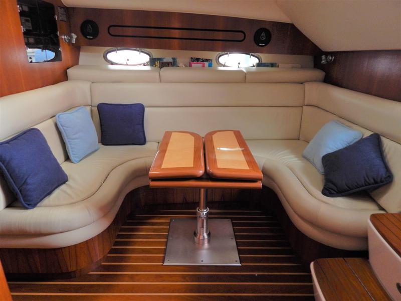 Book yachts online - motorboat - Tiara 3800 Open - S'Innamorada - rent