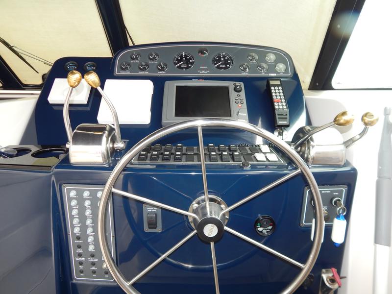 Book yachts online - motorboat - Tiara 3800 Open - S'Innamorada - rent