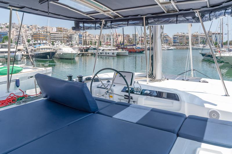 Book yachts online - catamaran - Lagoon 46 - Anastasia - rent