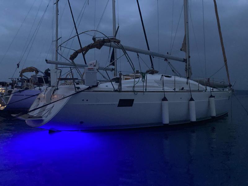 Book yachts online - sailboat - Elan 444 Impression - MARIJANA 48 - rent