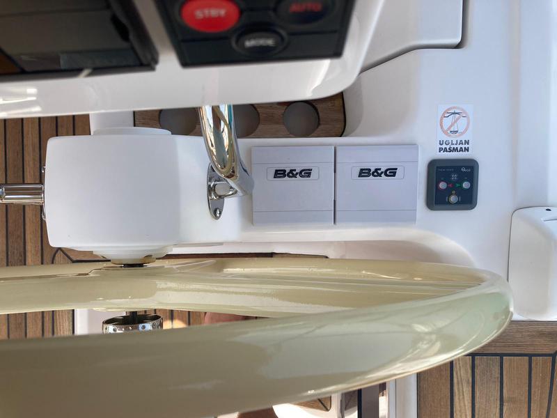 Book yachts online - sailboat - Elan 444 Impression - MARIJANA 48 - rent