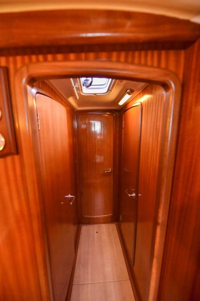 Book yachts online - sailboat - Bavaria 44 Cruiser - Sahbaz - rent