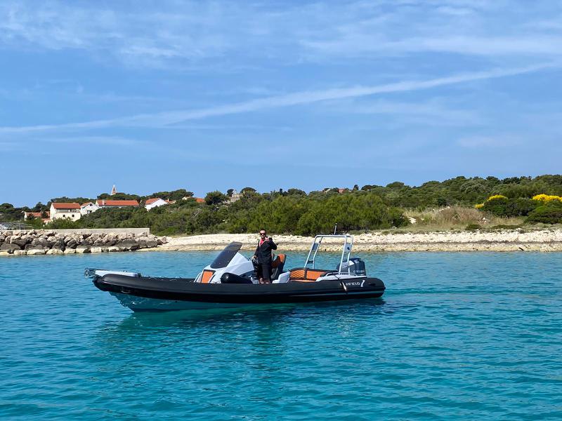 Book yachts online - motorboat - Highfield Sport 760 - Highfield 760 - rent