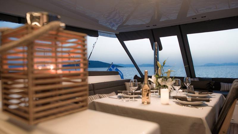 Book yachts online - catamaran - Lagoon 560 S2 - Alyssa - rent