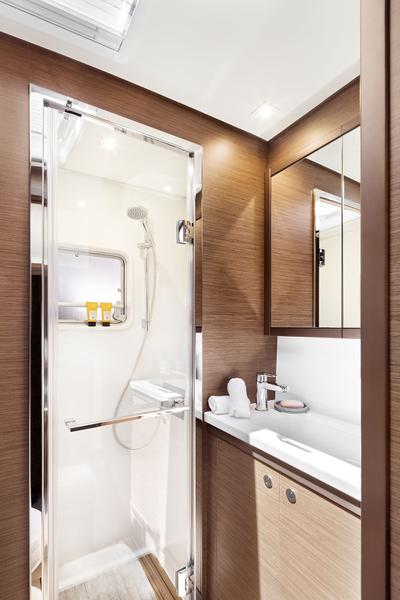 Book yachts online - catamaran - Lagoon 52 F owner version - EMERALD GEMINI - rent