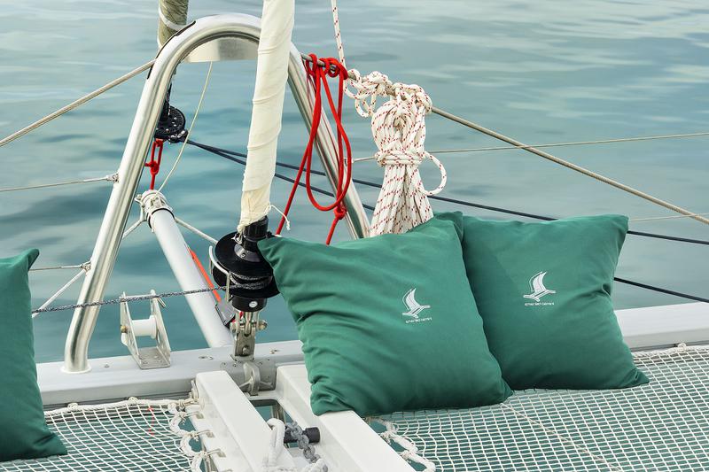 Book yachts online - catamaran - Lagoon 52 F owner version - EMERALD GEMINI - rent