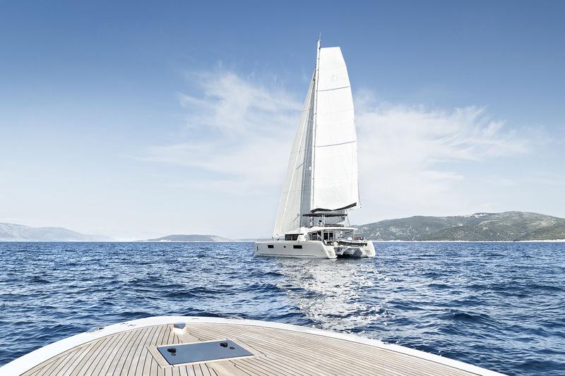 Book yachts online - catamaran - Lagoon 52 F owner version - EMERALD GEMINI - rent